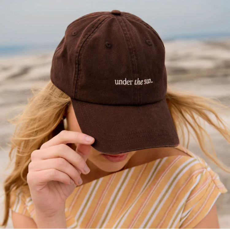 UNDER THE SUN CAP | Bark